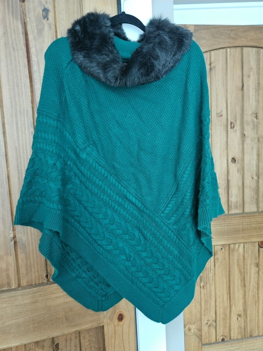 Talbots Green Cable-Knit Poncho with Faux Fur Collar